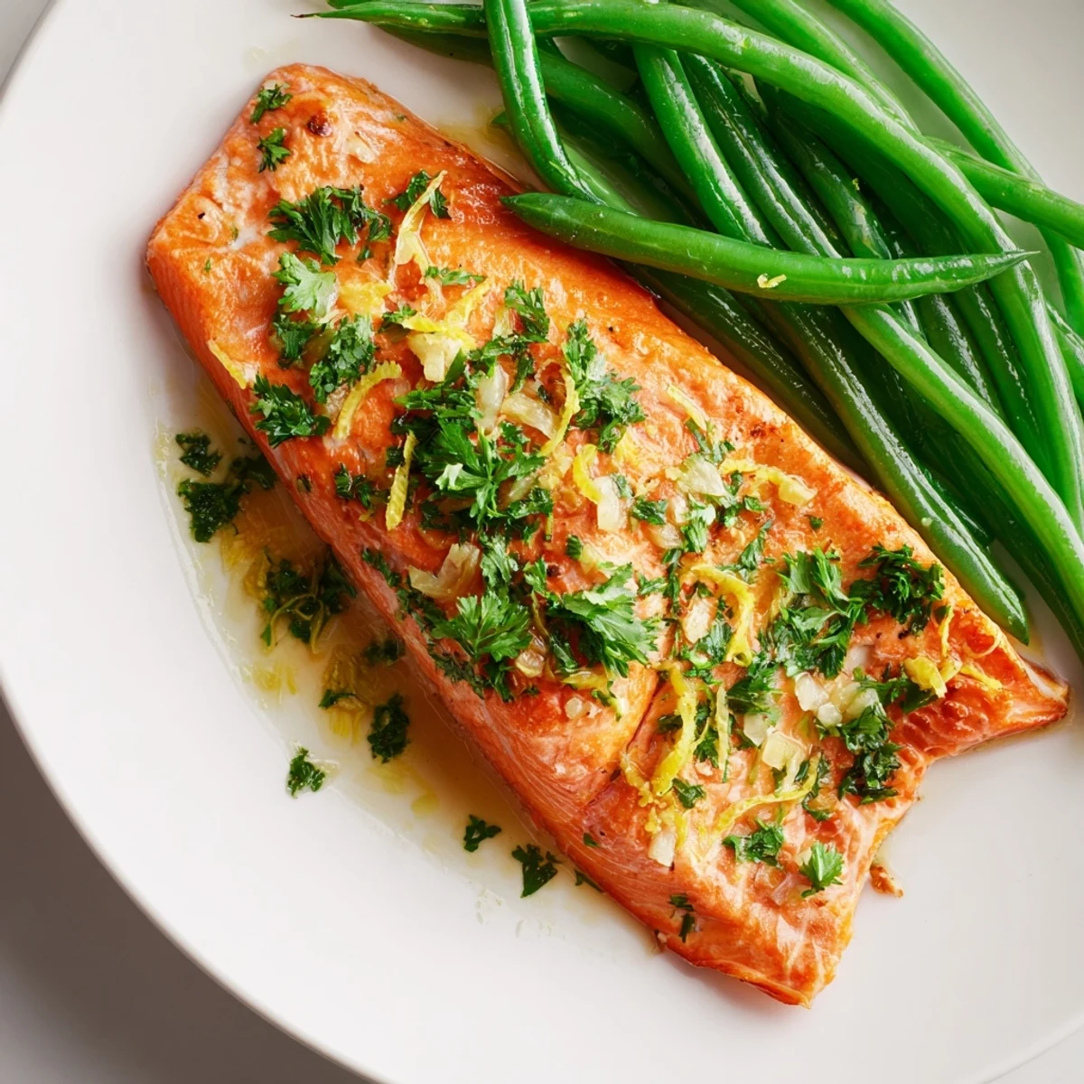 Easy one-pan meal with perfectly cooked salmon and crisp-tender green beans, ready for weeknight family dinners.